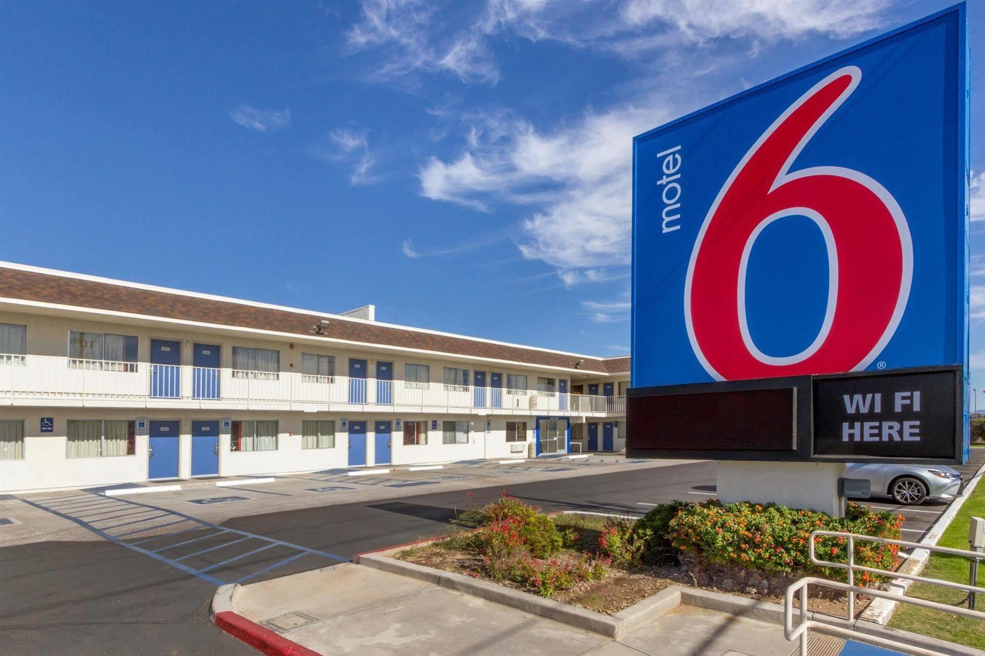 Motel 6-Phoenix, Az - North Bell Road מראה חיצוני תמונה