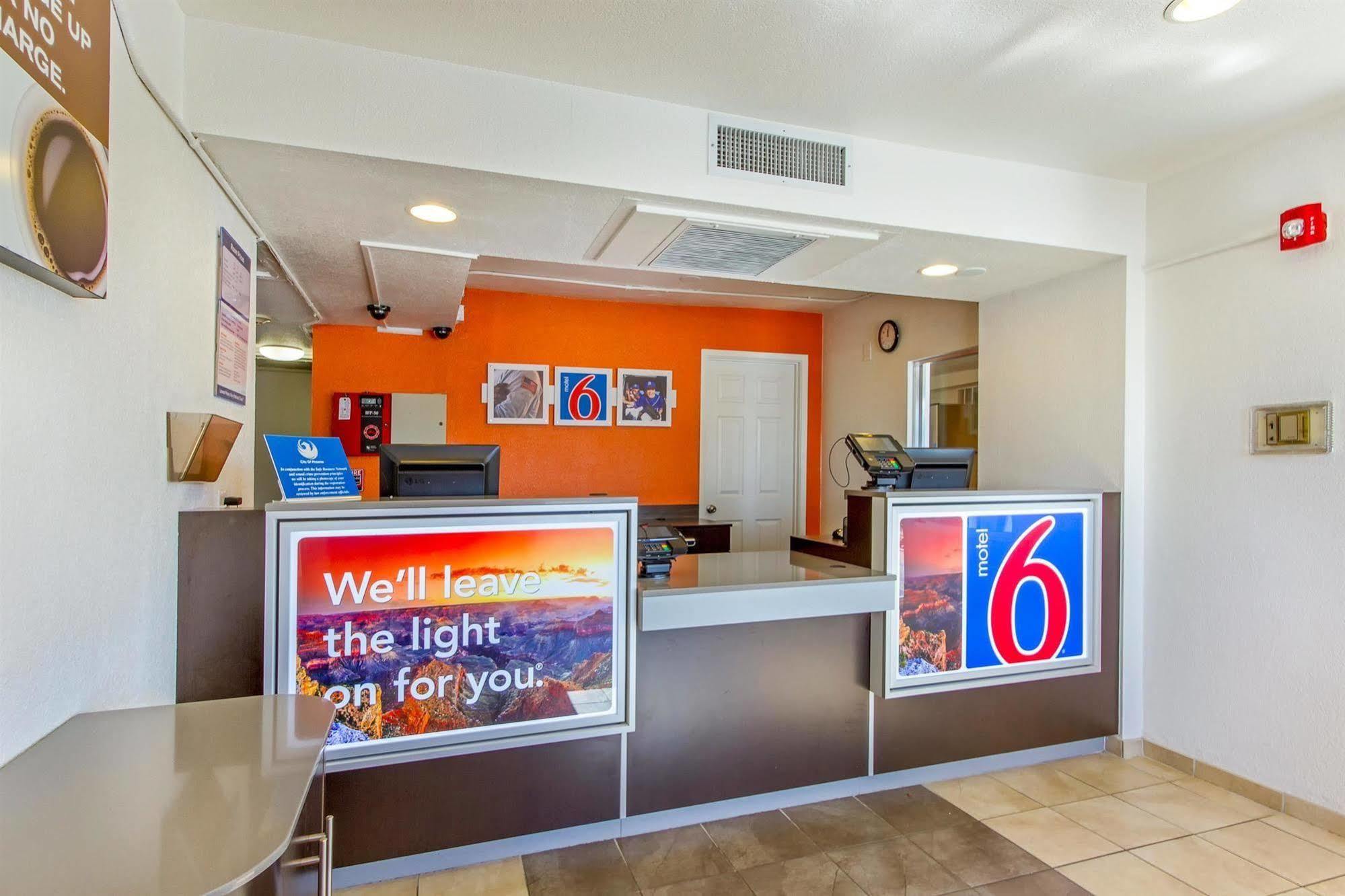 Motel 6-Phoenix, Az - North Bell Road מראה חיצוני תמונה
